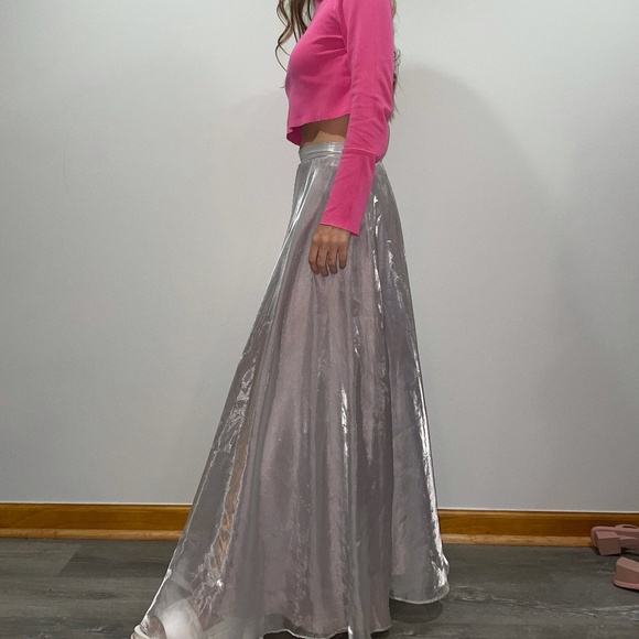 Vintage Long Flare Skirt/ Vintage Wedding Skirt/ Vintage Carrie Bradshaw skirt - Picture 9 of 9